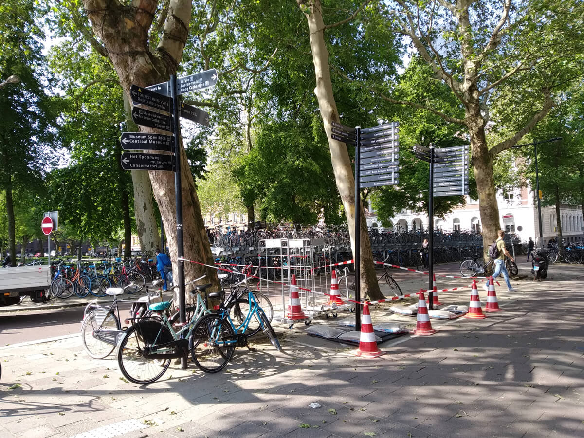 Wayfinding Utrecht mockup test handwijzers