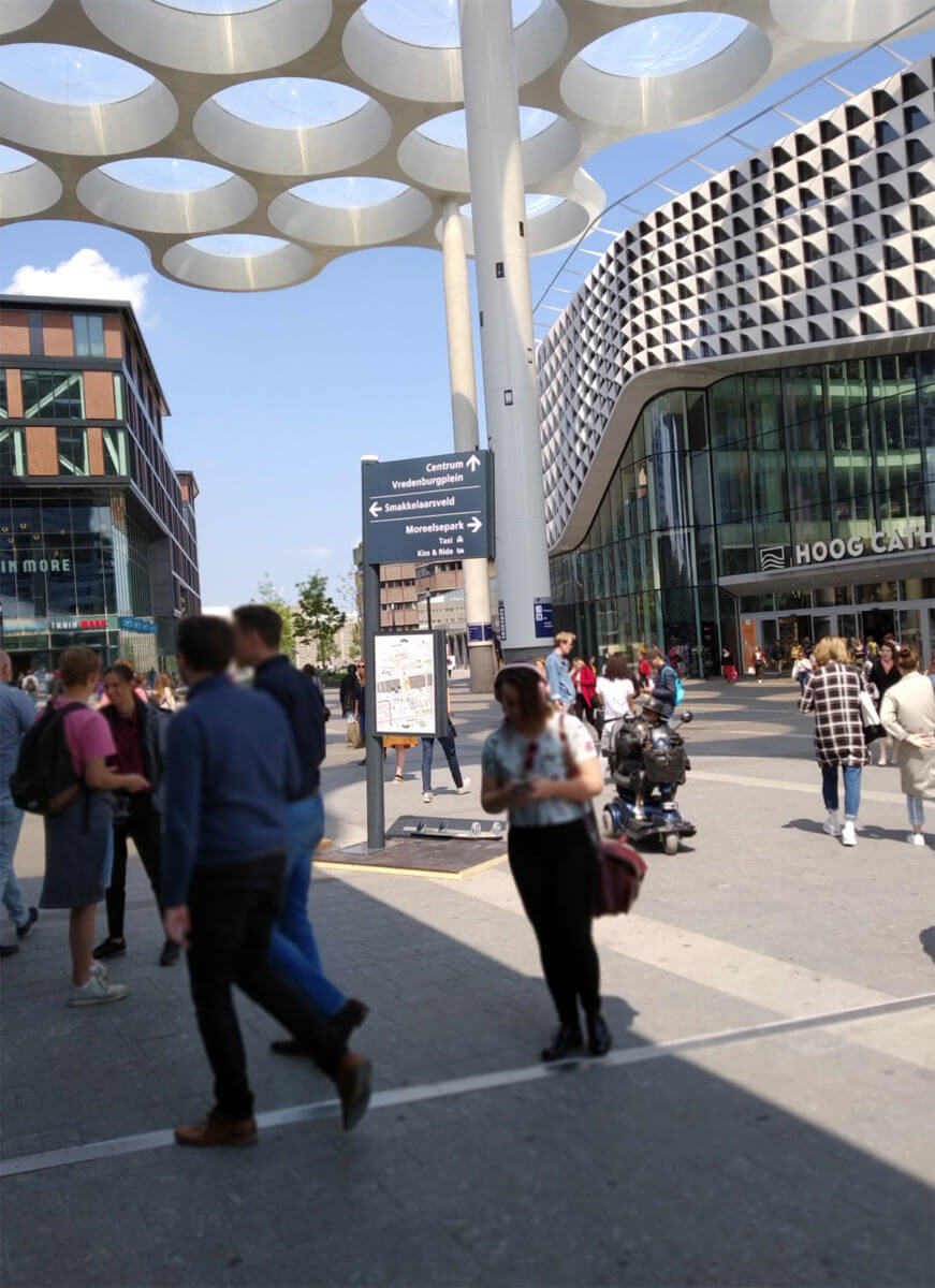 Wayfinding Utrecht mockup test stationswijzer