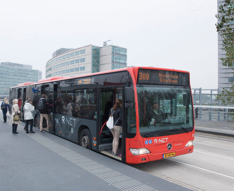 R-Net bus instappen